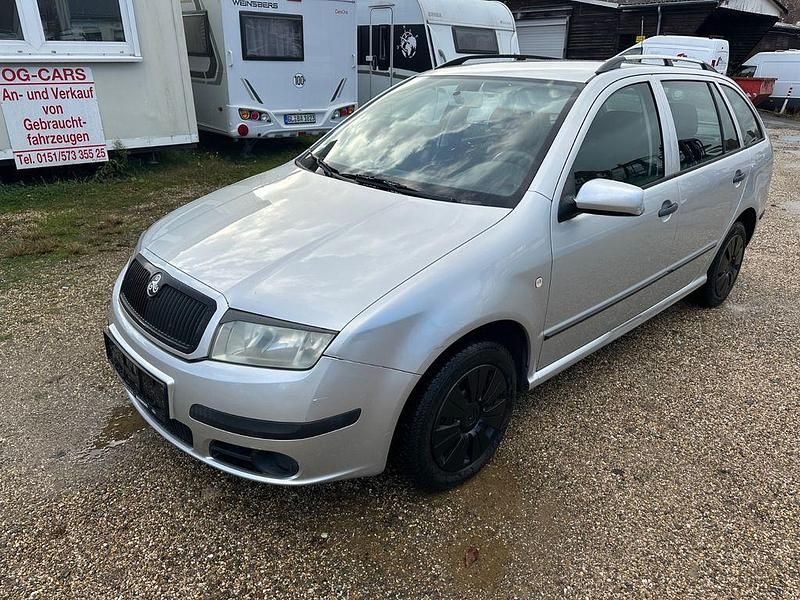 Silber Gebraucht 2004 Skoda Fabia Kombi | 1.900 € (Fairer Preis) - Bild 1/4