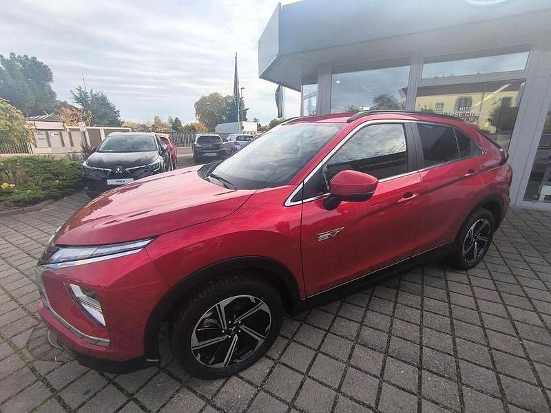 Gebraucht Mitsubishi Eclipse Cross 98 PS (72 kW) 2021 Rot SUV