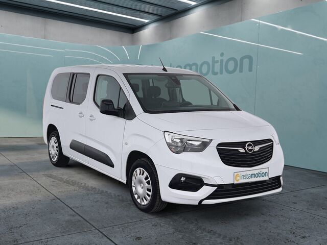 Gebraucht Opel Combo Elegance 131 PS (96 kW) 2022 Weiß Van / Kleinbus