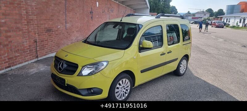 Grün Gebraucht 2014 Mercedes Citan 111 Kombi | 7.990 € (Fairer Preis) - Bild 1/4