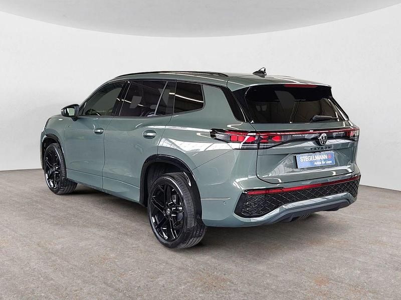 Neu VW Tayron Style 193 PS (141 kW) 2026 Grün SUV