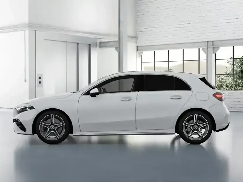 Gebraucht Mercedes A250 AMG 224 PS (164 kW) 2025 Unilack polarweiß Limousine