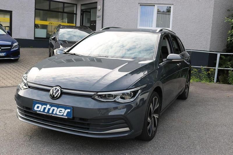 Grau Gebraucht 2022 VW Golf VIII Style Kombi | 17.940 € (Superpreis) - Bild 1/4