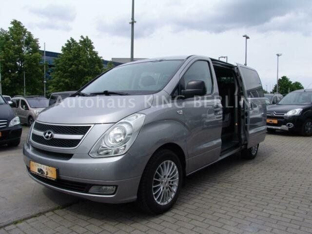 Gebraucht Hyundai H-1 170 PS (125 kW) 2011 Grau metallic Van / Kleinbus