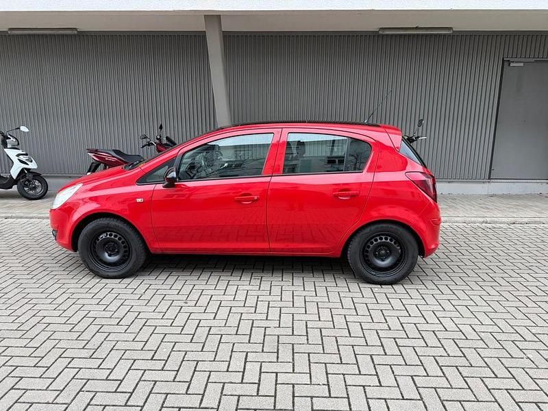Gebraucht Opel Corsa Innovation 75 PS (55 kW) 2009 Rot Limousine
