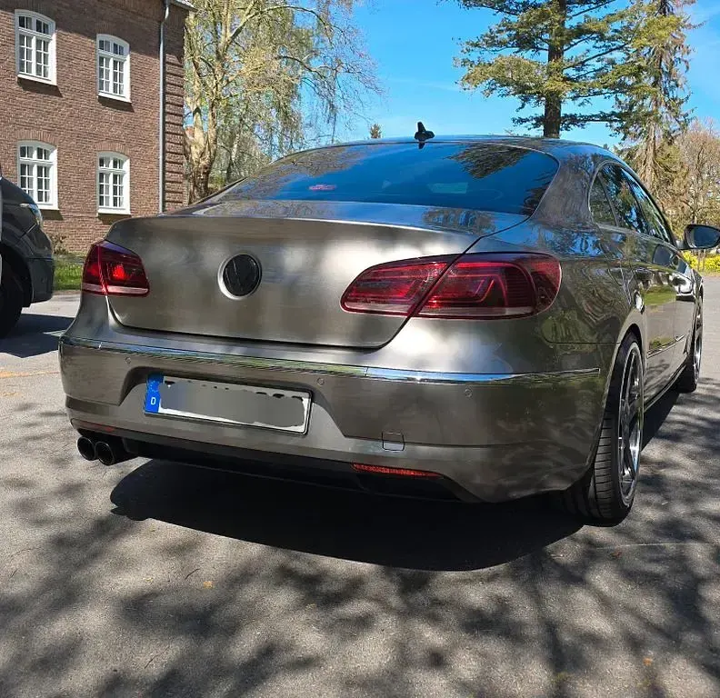 Usado VW CC Basis 211 HP (155 kW) 2014 Bege Sedan