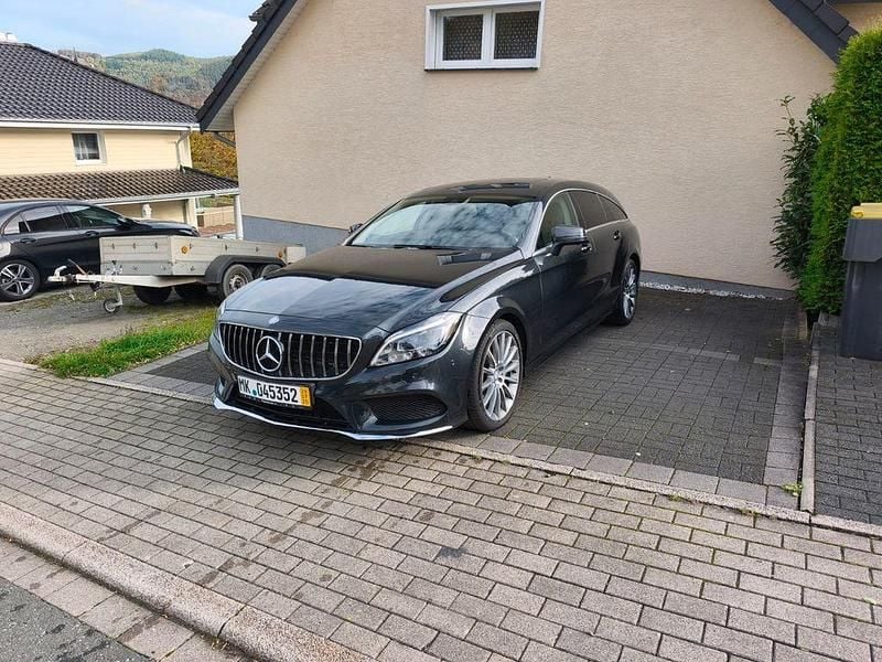 Gebraucht 2016 Mercedes CLS350 Shooting Brake AMG Kombi | 16.999 € (Fairer Preis) - Bild 1/4