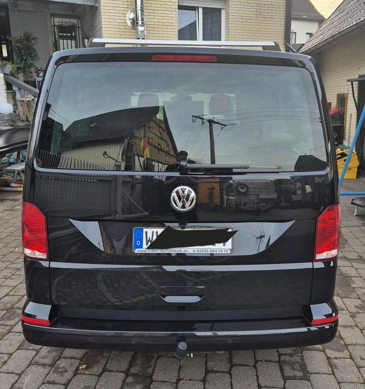 Gebraucht VW Multivan 2021 Schwarz Van / Kleinbus