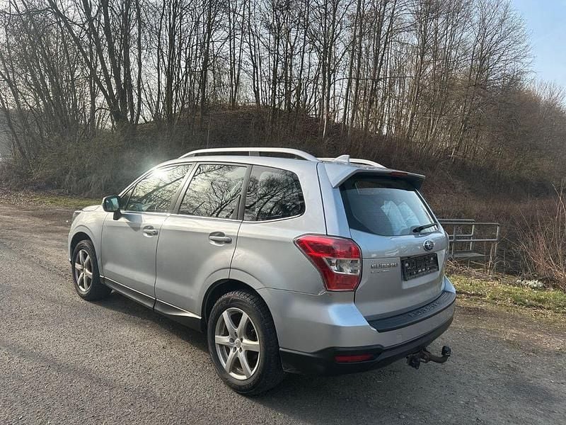 Gebraucht Subaru Forester Exclusive+ 147 PS (108 kW) 2015 Silber SUV