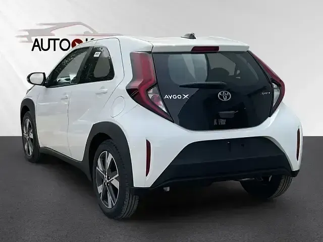 Gebraucht Toyota Aygo X Active 116 PS (85 kW) 2026 Super white 2 SUV