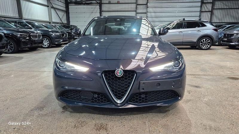 Gebraucht Alfa Romeo Giulia Super 136 PS (100 kW) 2018 Blau Limousine