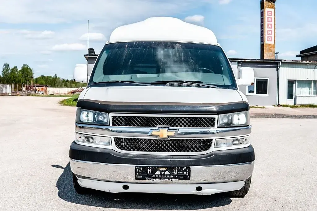 Gebraucht Chevrolet Express 273 PS (200 kW) 2003 Weiß Van / Kleinbus