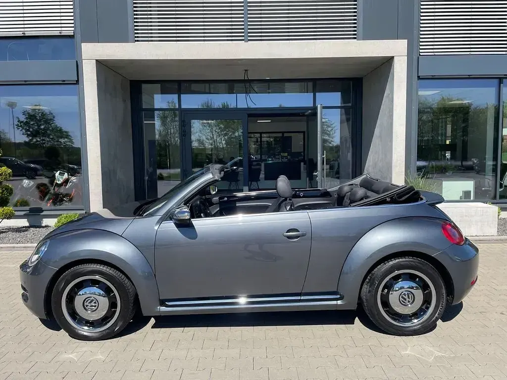 Gebraucht VW Beetle Cabriolet Sport 150 PS (110 kW) 2016 Grau Cabrio