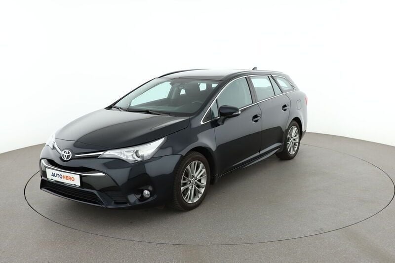 Grau Gebraucht 2015 Toyota Avensis Kombi | 14.380 € (Guter Preis) - Bild 1/4
