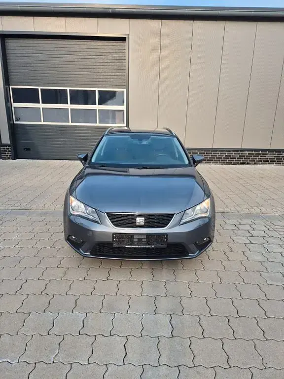 Gebraucht Seat Leon ST Style 150 PS (110 kW) 2014 Grau Kombi