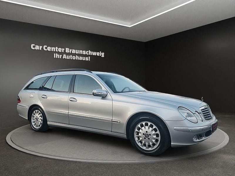 Gebraucht Mercedes E320 Avantgarde 204 PS (150 kW) 2003 Silber Limousine