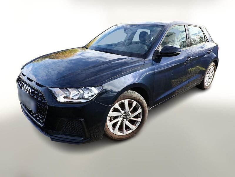 Firmamentblau metallic Gebraucht 2021 Audi A1 Sportback Advanced Kleinwagen | 20.966 € (Etwas zu teuer) - Bild 1/4