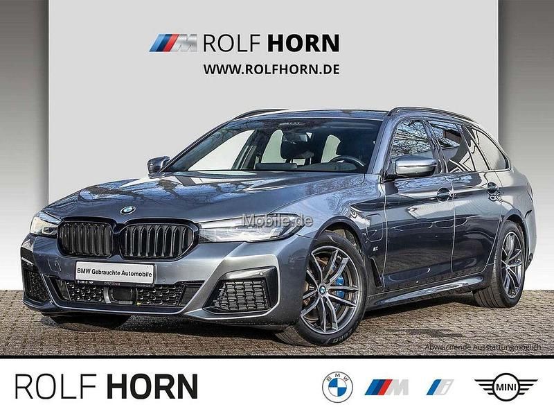 Blau Gebraucht 2021 BMW 530e Shadowline Kombi | 29.920 € (Fairer Preis) - Bild 1/4