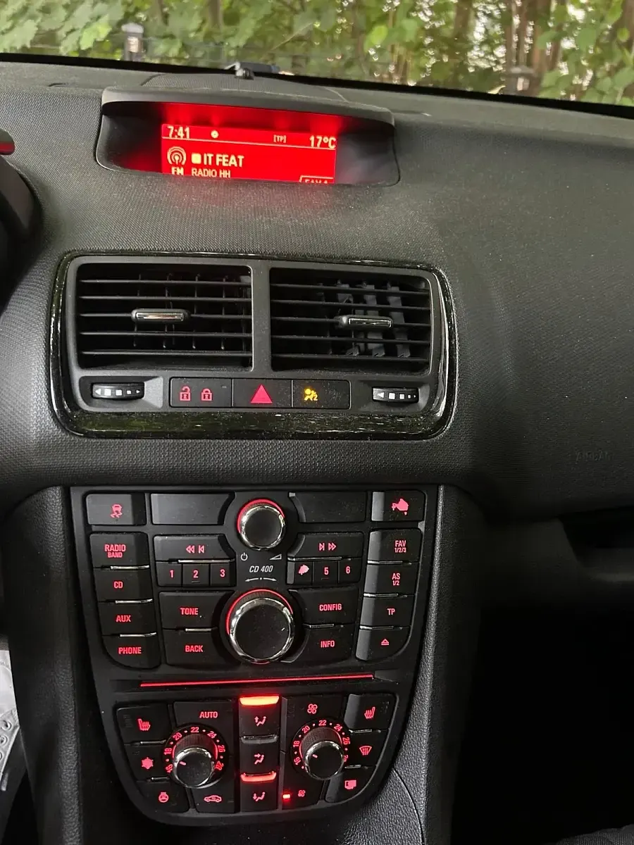 Gebraucht Opel Meriva 119 PS (87 kW) 2013 Schwarz Van / Kleinbus