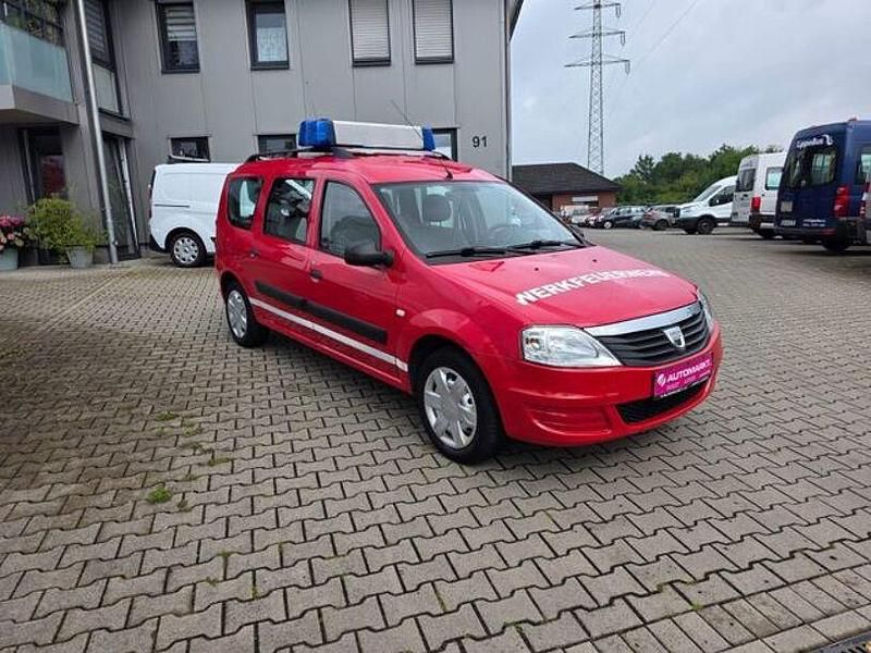 Gebraucht Dacia Logan 132 PS (97 kW) 2011 Rot Limousine