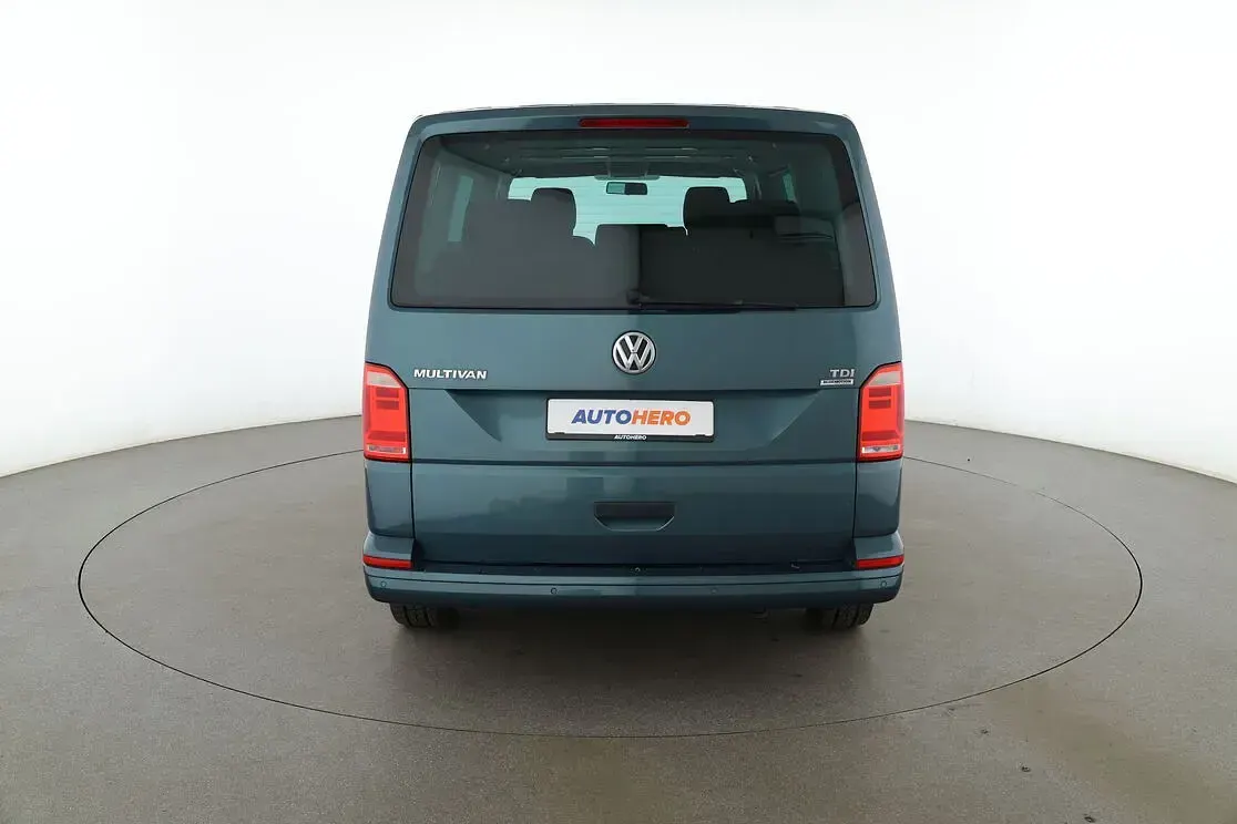 Gebraucht VW Multivan Trendline 2016 Grün Van / Kleinbus