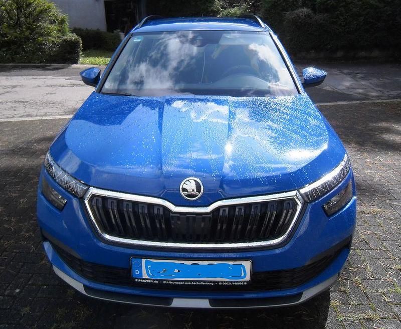 Blau Gebraucht 2024 Skoda Kamiq Fresh SUV | 23.300 € (Superpreis) - Bild 1/4