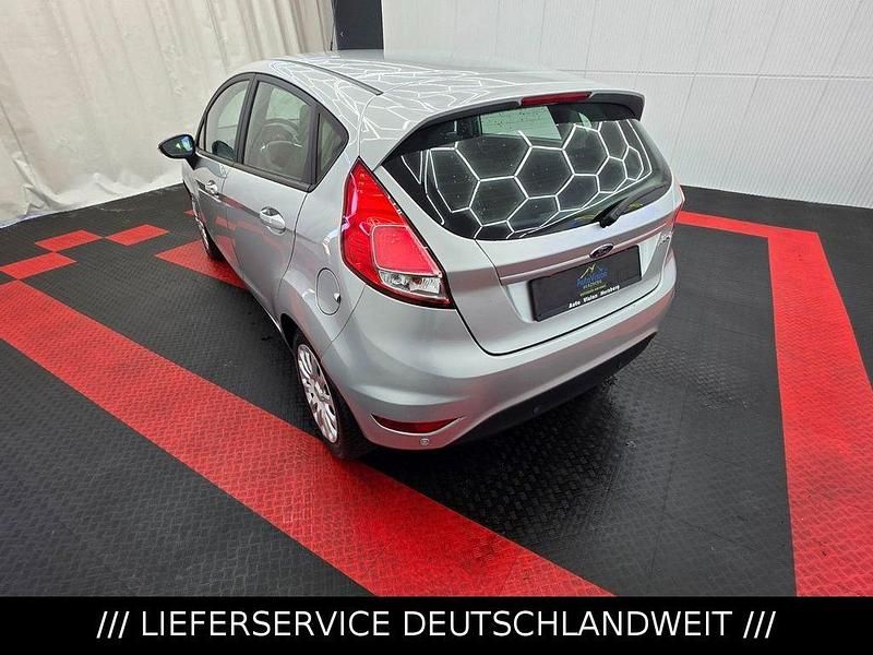 Gebraucht Ford Fiesta 80 PS (58 kW) 2017 Silber Limousine