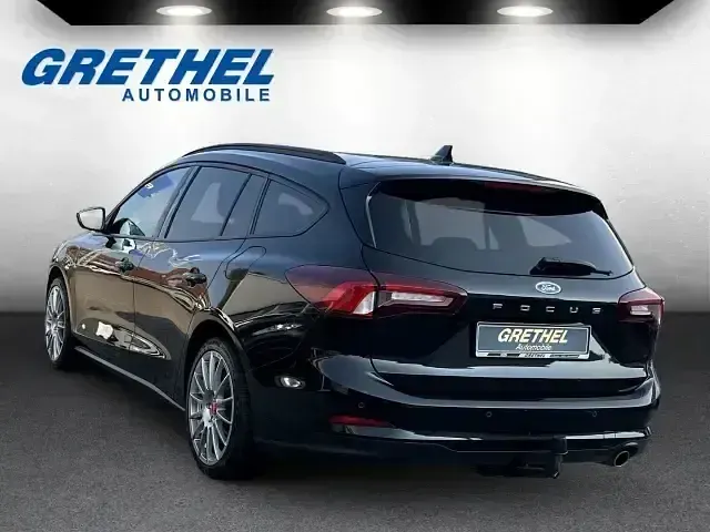 Gebraucht Ford Focus Cool & Connect 125 PS (91 kW) 2022 Schwarz Kombi
