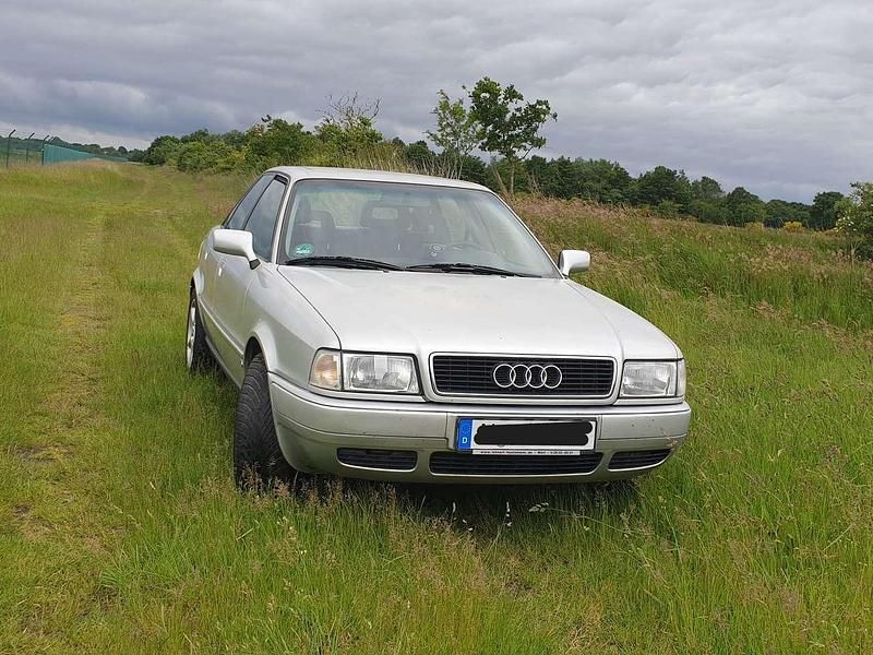 Silber Gebraucht 1994 Audi 80 Limousine | 3.050 € - Bild 1/4