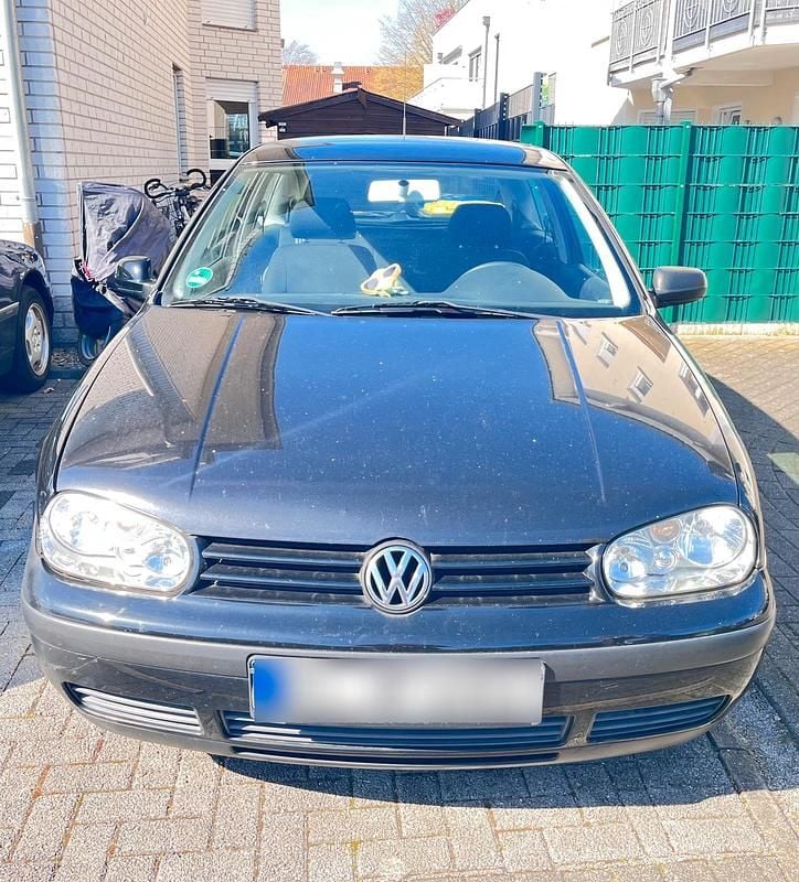 Gebraucht VW Golf IV 75 PS (55 kW) 2002 Schwarz Kleinwagen
