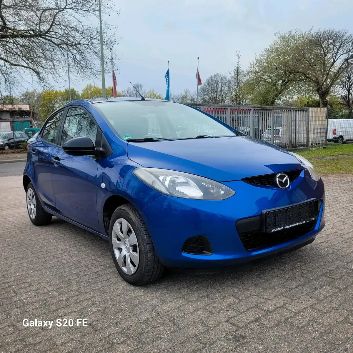 Gebraucht Mazda 2 75 PS (55 kW) 2009 Blau Kleinwagen