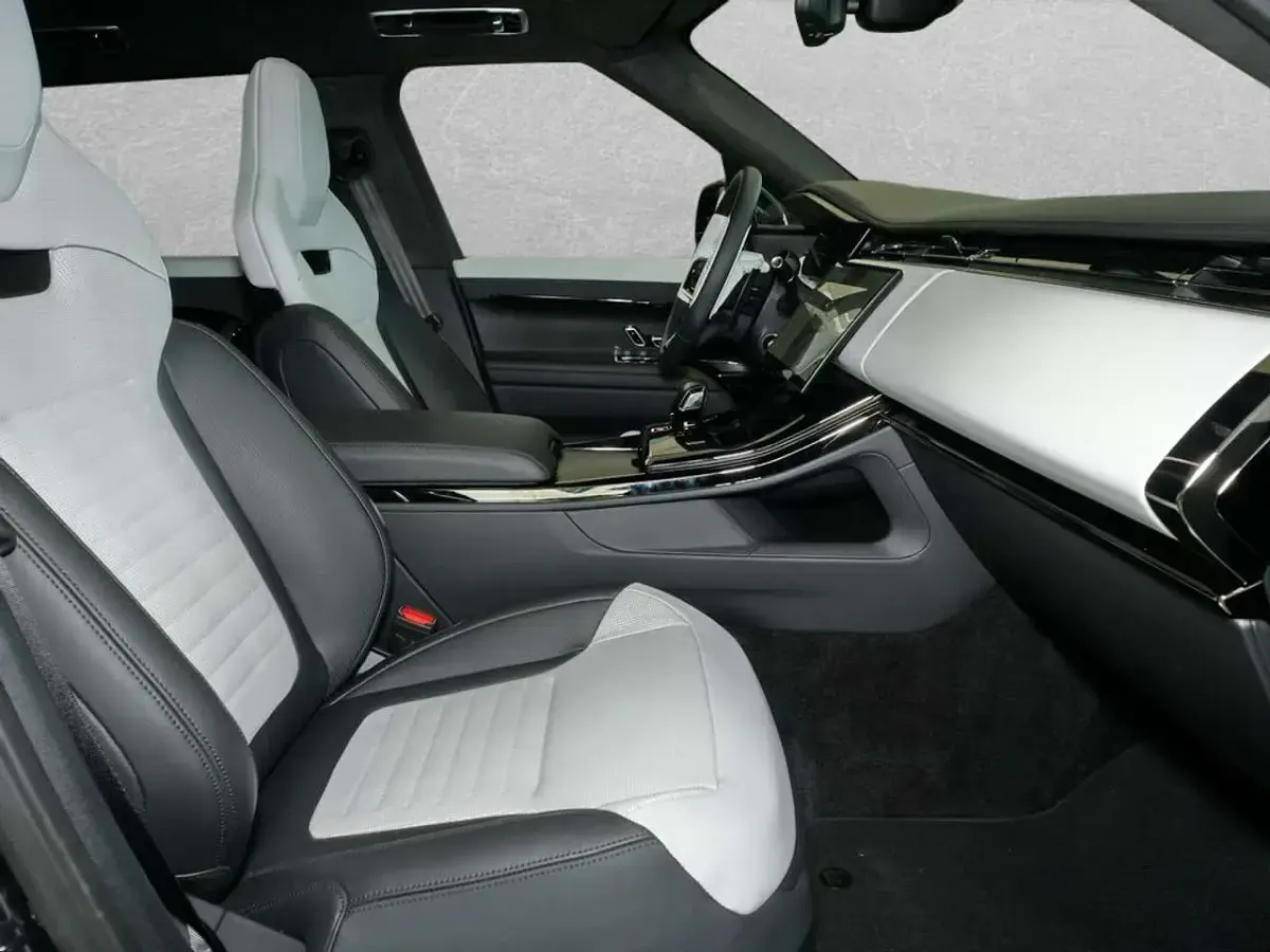 Neu Land Rover Range Rover Sport 635 PS (467 kW) 2026 Carpathian grey SUV