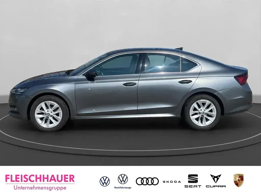 Gebraucht Skoda Octavia Style 204 PS (150 kW) 2023 Grau Limousine