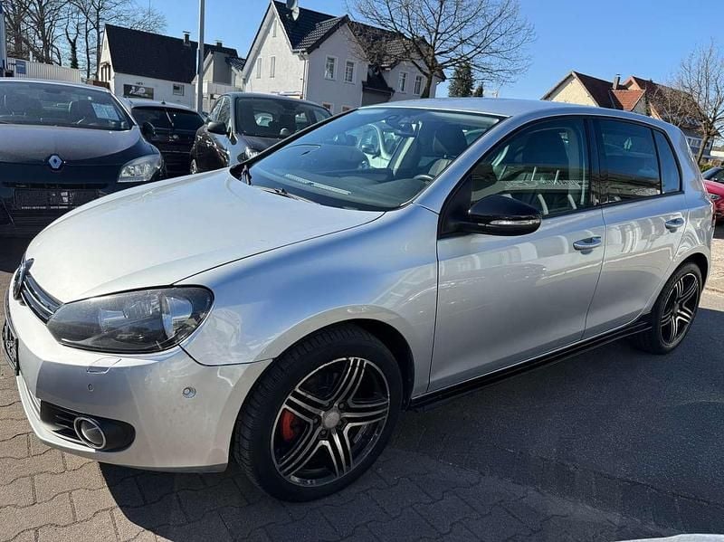 Reflexsilber metallic Gebraucht 2012 VW Golf VII Match Kleinwagen | 5.000 € (Guter Preis) - Bild 1/4
