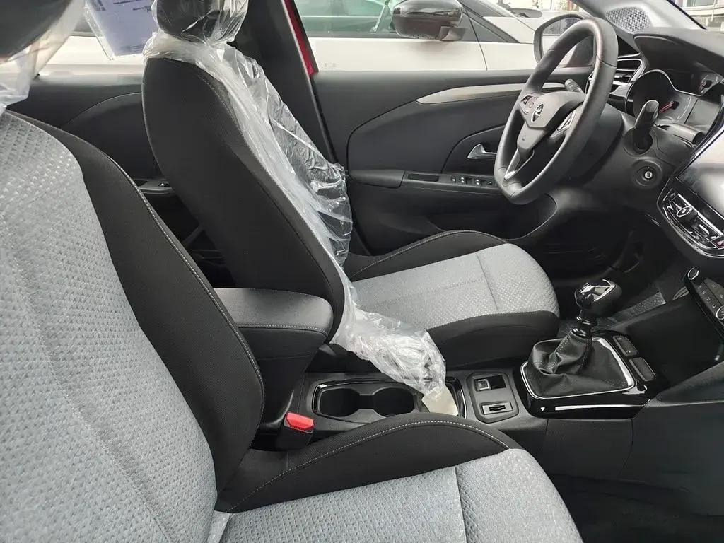 Neu Opel Corsa Edition 101 PS (74 kW) 2026 Rot Kleinwagen