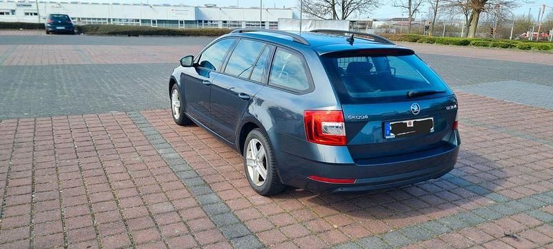 Second-hand Skoda Octavia Ambition 150 CP (110 kW) 2020 Gri Break