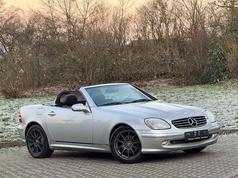 Silber Gebraucht 2000 Mercedes SLK200 Cabrio | 2.999 € (Guter Preis) - Bild 1/4