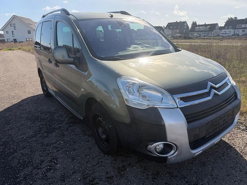 Gebraucht Citroën Berlingo XTR 109 PS (80 kW) 2009 Grün Van / Kleinbus