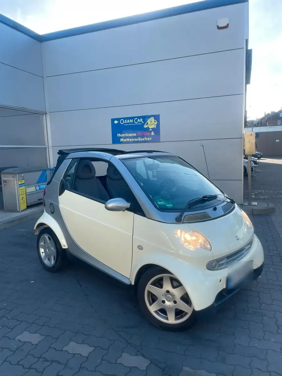 Używany Smart ForTwo Cabrio 41 KM (30 kW) 2004 Żółty Kabriolet