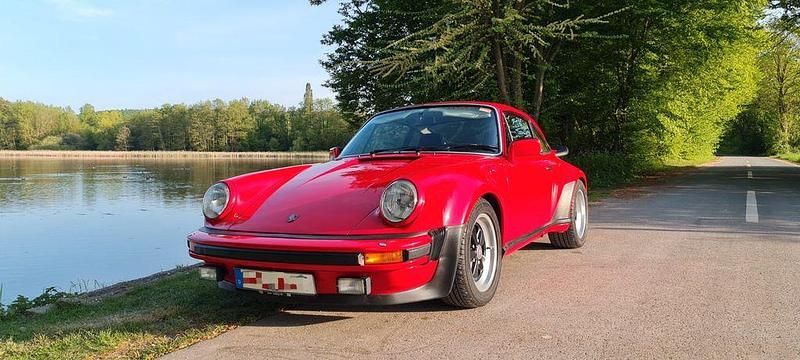 Second-hand Porsche 911 219 CP (161 kW) 1977 Roșu