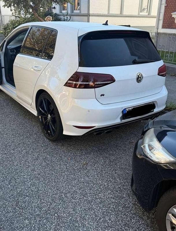 Gebraucht VW Golf VII R 300 PS (220 kW) 2016 Weiß Kleinwagen