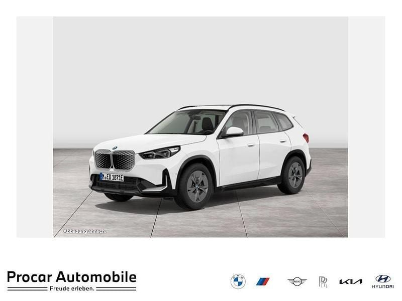 Weiß Neu 2025 BMW iX1 Performance SUV | 49.930 € (Superpreis) - Bild 1/4