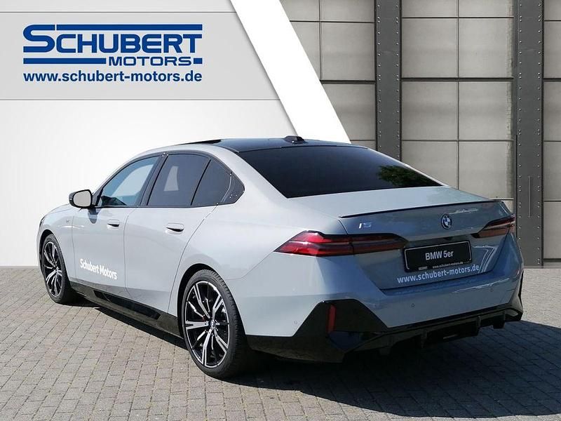 Neu BMW i5 Performance 442 kW (601 PS) 2025 Grau Limousine