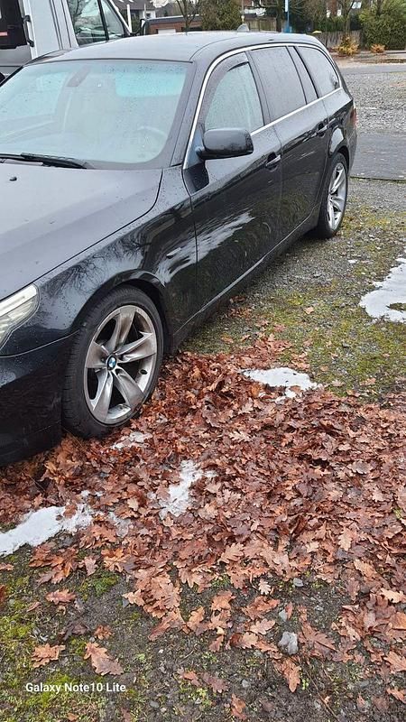 Schwarz Gebraucht 2008 BMW 530 Sport Line Kombi | 5.500 € (Guter Preis) - Bild 1/4