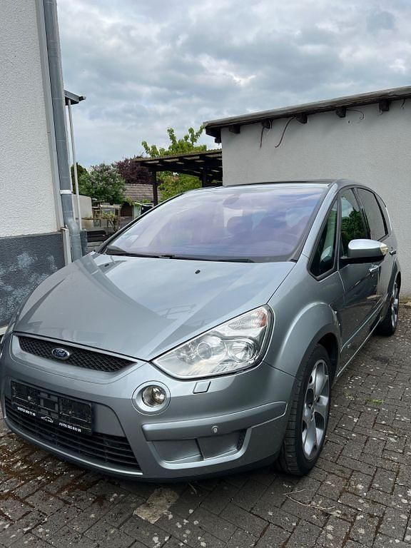 Silber Gebraucht 2006 Ford S-MAX Titanium Van / Kleinbus | 4.700 € (Fairer Preis) - Bild 1/4
