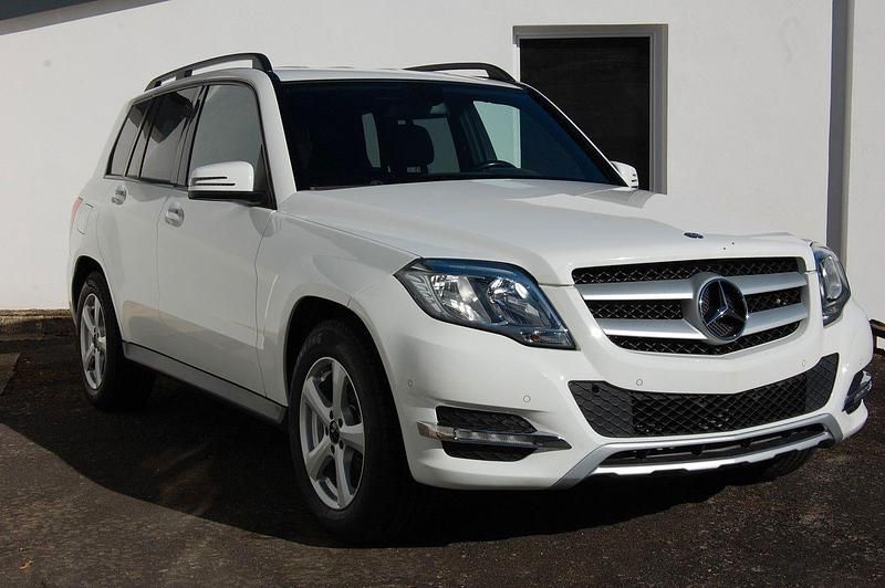 Gebraucht Mercedes GLK250 204 PS (150 kW) 2012 Weiß SUV
