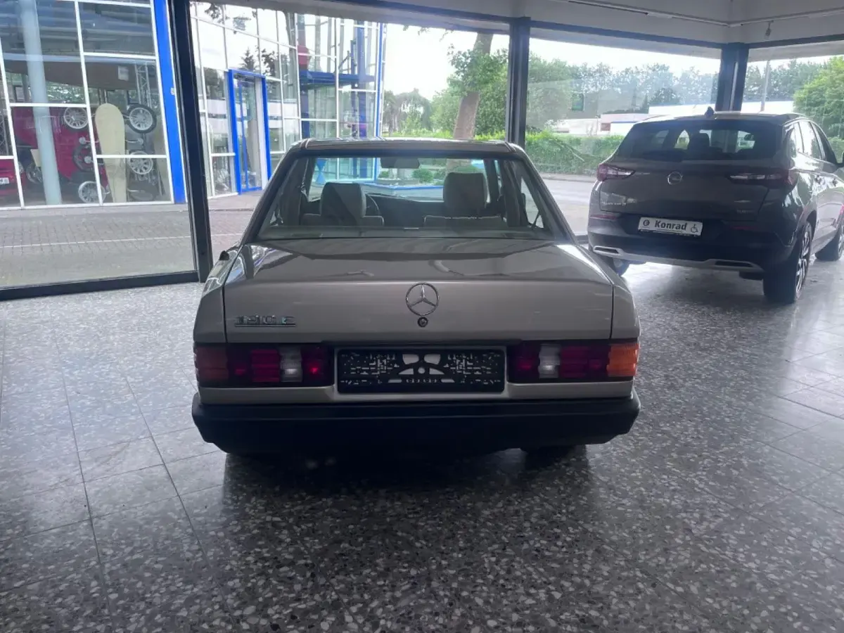 Gebraucht Mercedes 190 160 PS (117 kW) 1987 Other Limousine