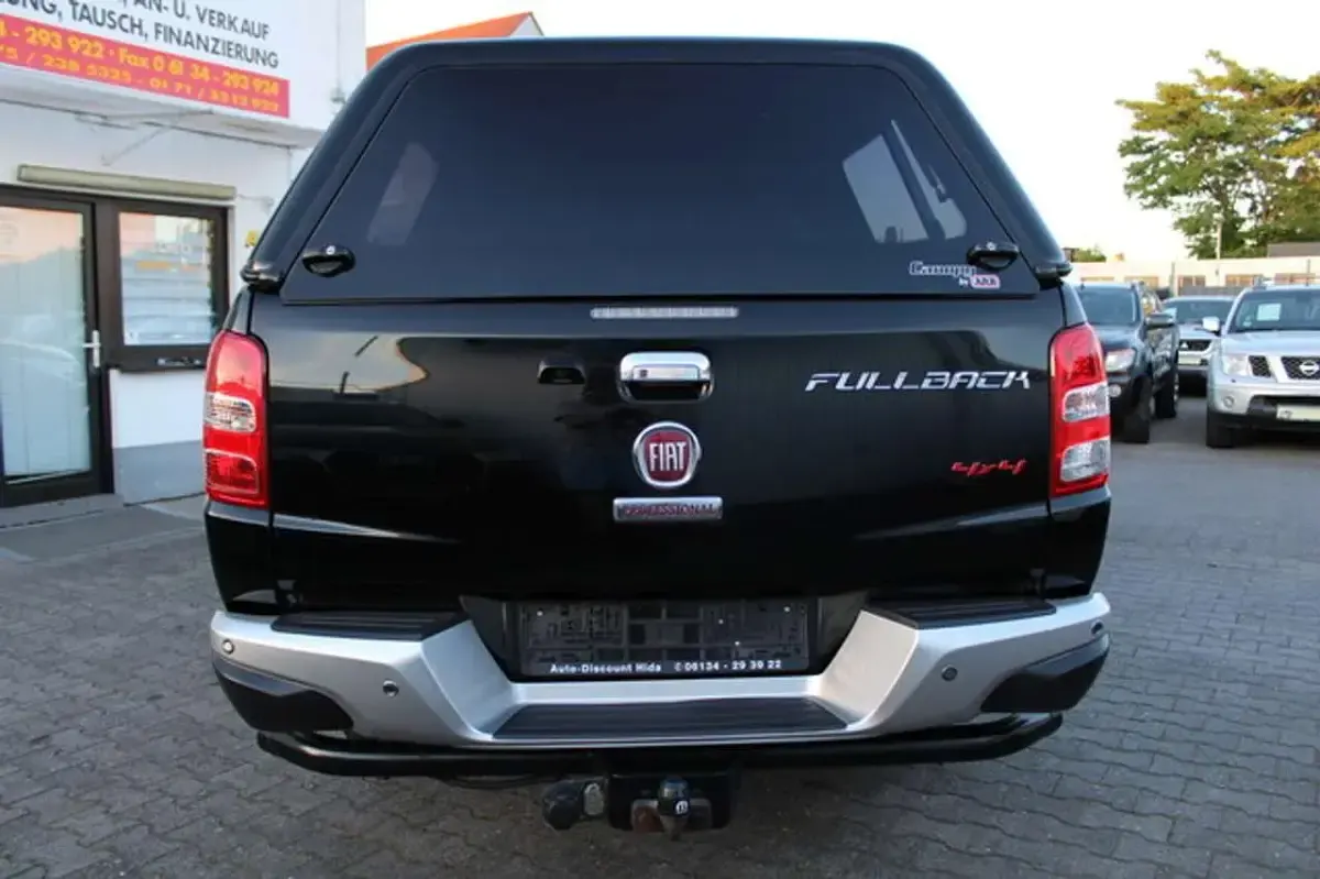 Gebraucht Fiat Fullback Cross Plus 181 PS (133 kW) 2017 Schwarz (metallic) Pickup