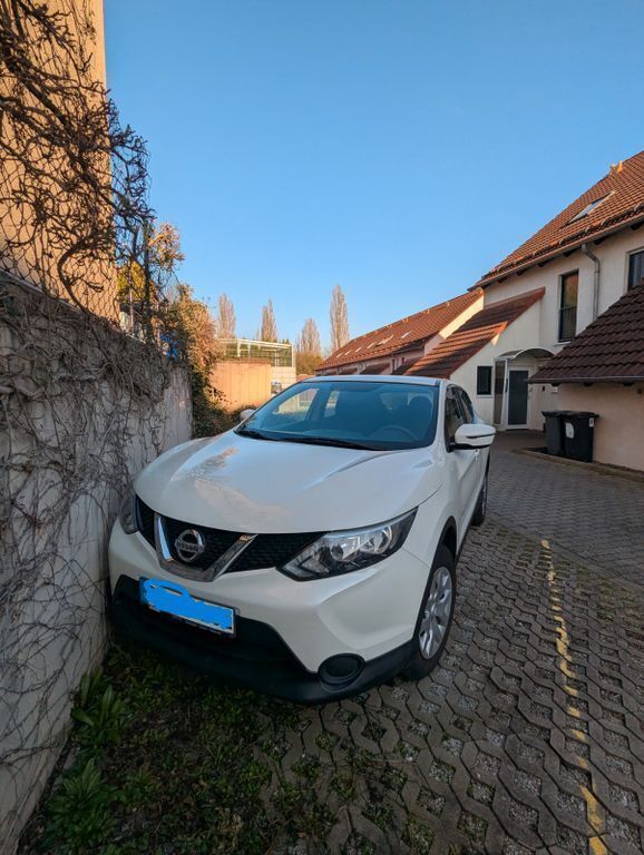 Weiß Gebraucht 2016 Nissan Qashqai Visia SUV | 8.900 € (Guter Preis) - Bild 1/4