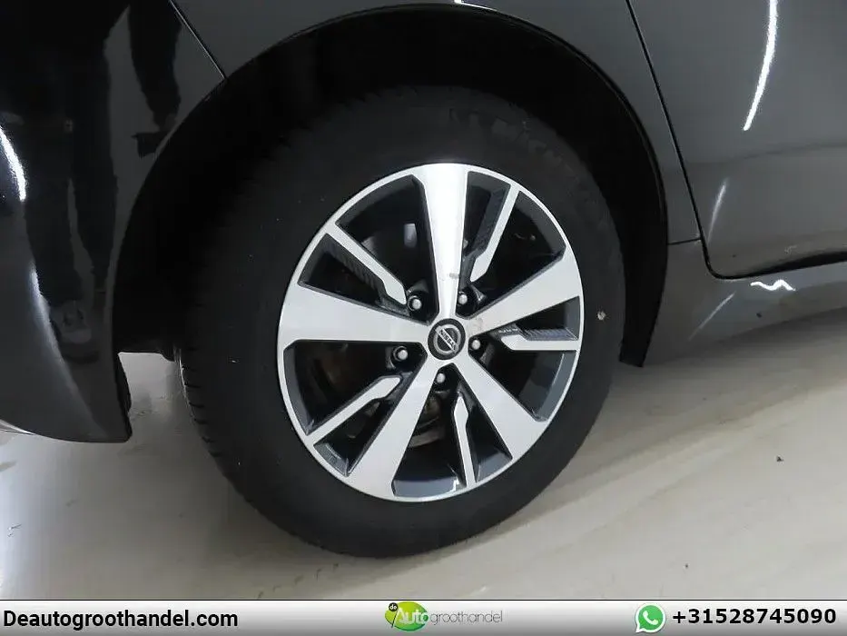 Gebraucht Nissan Leaf Acenta 110 kW (150 PS) 2021 Schwarz Kleinwagen